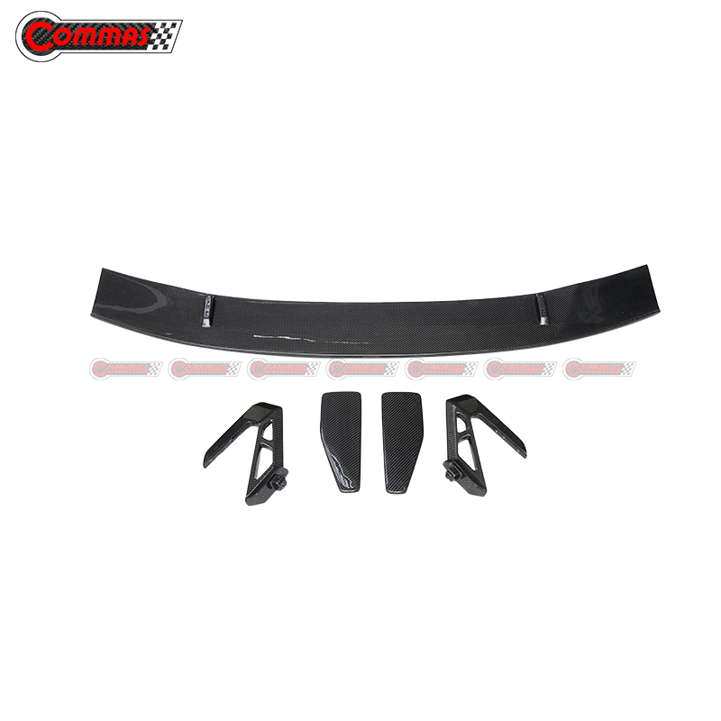 Audi R8 models 16 to 21 are equipped with Performance carbon fiber body kits