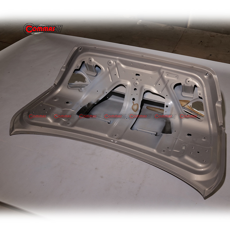 Maserati Quattroporte original disassembly trunk lid