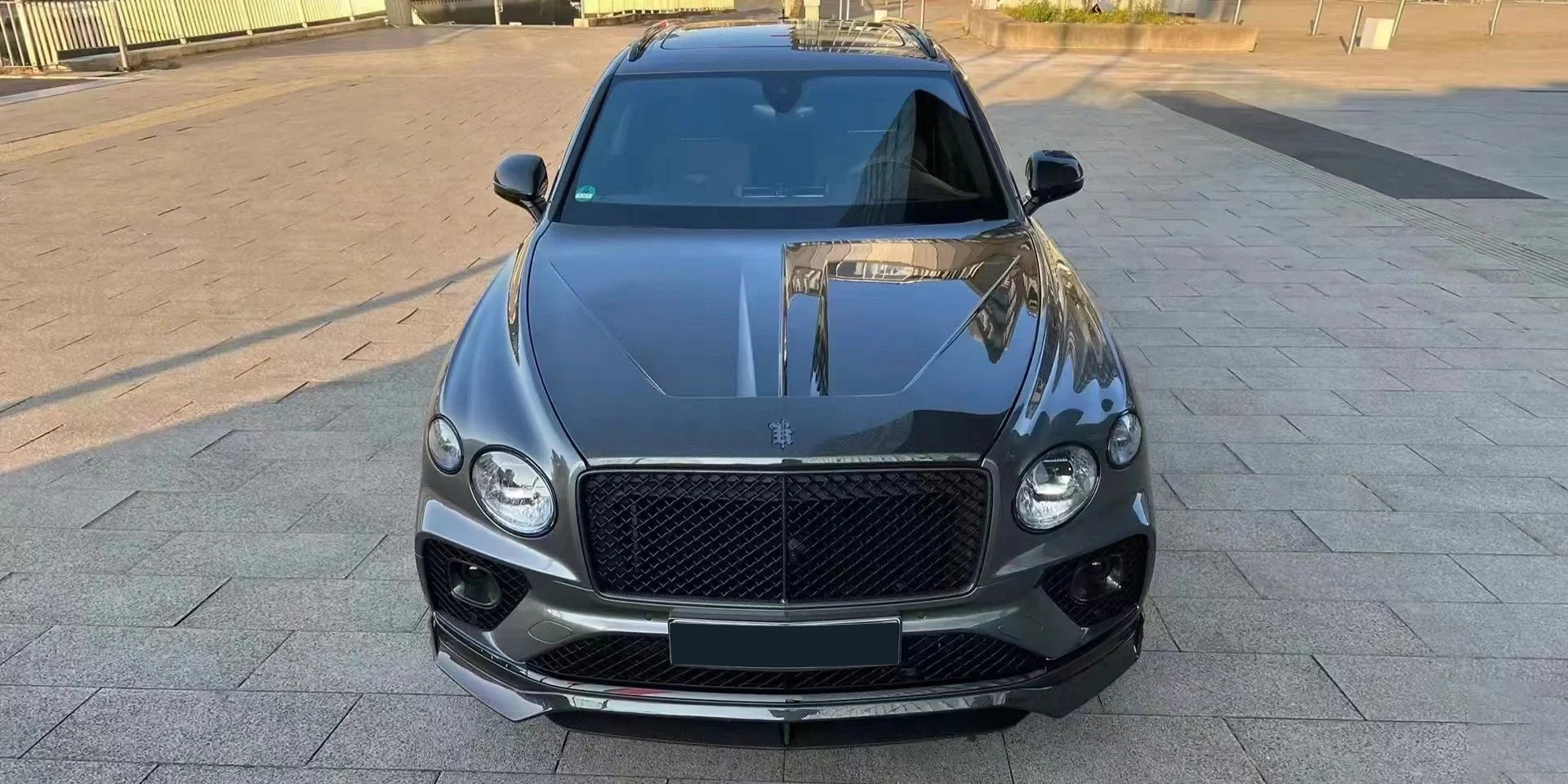 Bentley Bentayga Carbon Fiber Body Kit