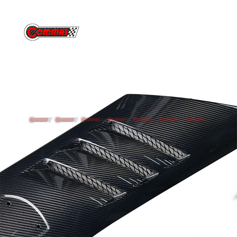 Ferrari F12 ONYX dry carbon fiber fender air vents