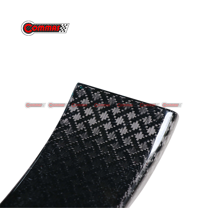 Rolls-Royce Cullinan Black Badge dry carbon fiber pedal