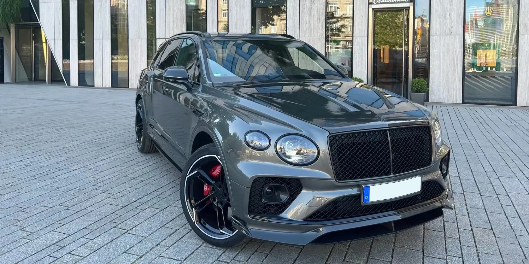 Bentley Bentayga Carbon Fiber Body Kit